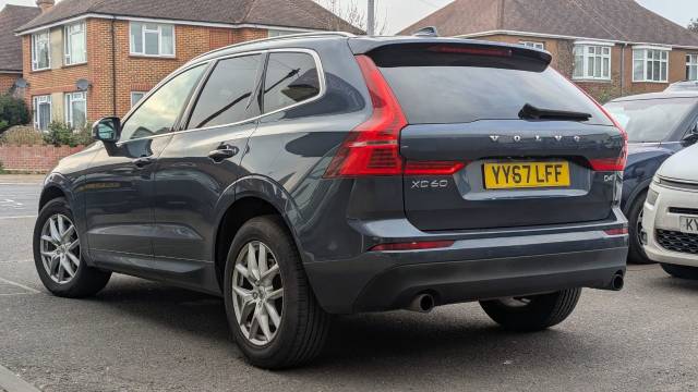 2017 Volvo XC60 2.0 D4 Momentum 5dr AWD Geartronic